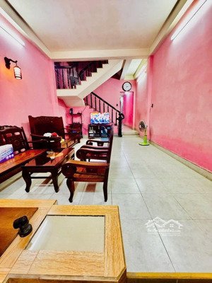 bán nhà 1 trệt 2 lầu khu d2d p. thống nhất_biên hoà_đn. giá chỉ 6ty5 sổ hoàn công..