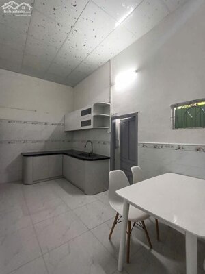 BÁN NHÀ ĐẸP HẺM Ô TÔ HÒA TRUNG – CÁCH ĐƯỜNG CHÍNH CHỈ 30M