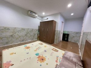 cho thuê cc carina plaza, 8,5 triệu, 99m2, 2pn, 2wc, đẹp, nhiều tiện ích. lh 