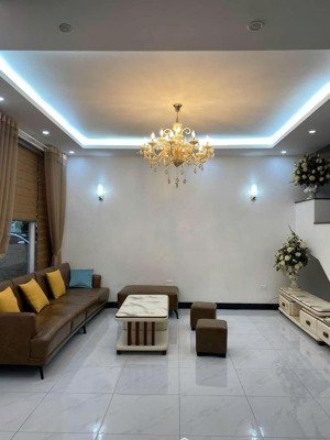 cho thuê biệt thự cao cấp palm garden việt hưng - ốc đảo xanh giữa lòng hà nội