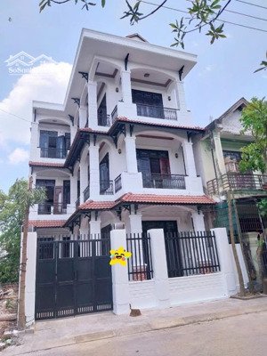 bán nhà mặt phố trần phú, 3,2 tỷ, 3 tầng, 4pn, 3wc, đông lễ, đông hà, quảng trị.