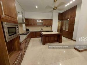 biệt thự khu vip hẻm lê văn sỹ q3 - dt 9x22m trệt 4 lầu hạ 43 tỷ liên hệ 