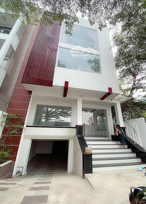 cho cho căn duy nhất biệt thự bán hầm có thang máy, pccc - hơn 350m2 đất tại bạch mã, p15, quận 10