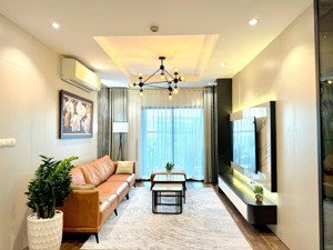 chính chủ cần bán căn hộ 105m2 gồm 3 ngủ 2wc tầng trung tòa ct2 trung văn 