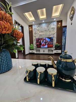 bán căn hộ chung cư b.i.g tower 18 phạm hùng