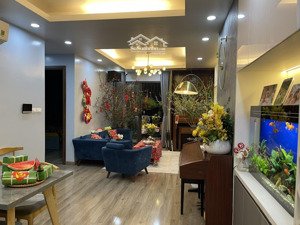 bán nhanh căn 2pn, dt 75m2 tại vin gardenia, giá 6.4 tỷ. tầng trung nhà full đồ, khách về ở luôn
