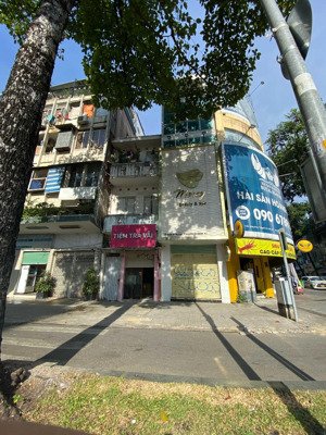 bán nhà mặt tiền trần hưng đạo, p. nct, quận 1, dt:4 x 20 m chốt nhanh giá 39 tỷ