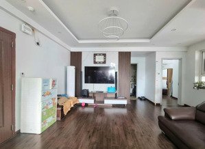 cực hot! sở hữu ngay ch - 93m, 3pn -2vs, tầng đẹp, nhà đẹp tòa ct5 xa la chỉ với 4.4x tỷ