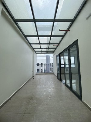 bán gấp căn sky villa sân vườn sài gòn intela, 128m2, nhà mới 100%, giá từ 3.25 tỷ. lh: 090342399