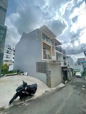 bán nhà 5 phòng sổ riêng đất ở đô thị phường 9, đà lạt 6,8 tỷ - nhà đã hoàn công