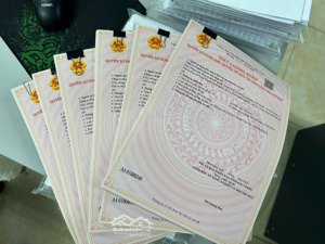 chính chủ cần bán lô đất tại trung tâm thị trấn cao thượng ngay gần khu công nhiệp 40ha. giá 2x tr