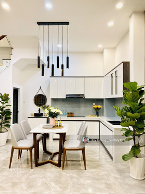 cho thuê nhà mtnb bàu cát 2, 4x17m (68m²), 3 tầng st, 5pn, nhà đẹp. giá 22 triệu/tháng