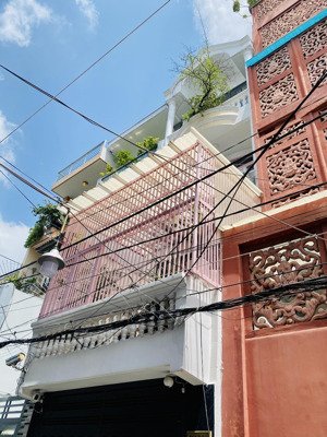 bán nhà đẹp hẻm xe hơi huỳnh văn bánh, p. 13, q. phú nhuận. 3.5m x 13.5m, trệt 3 lầu. chỉ 9.5 tỷ