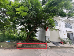 bán đất kdc hoàng quốc việt ngay sân vận động q7, dt 62m2 giá 6,8tỷ, lh 