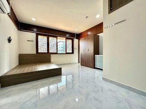 căn hộ dvụ ngay trung tâm quận bình thạnh, cách chợ bà chiểu 500m, kế bên bv ung bướu, đh mỹ thuật.