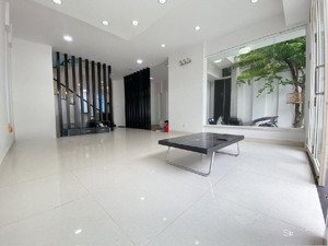 chủ đi định cư canada bán gấp biệt thự ngay bình hưng bình chánh, 9x20, nhỉnh 16 tỉ