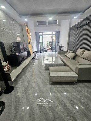 bán nhanh nhà trần hưng đạo quận 5, ô tô tới nhà 70m2, 5 tầng.