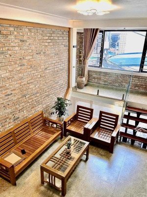 bán nhà ngọc thuỵ hơn 7 tỷ -ô tô vào nhà-dân xây-full nội thất-ngõ thông-hiếm hoi vô cùng