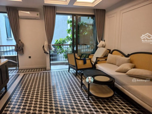 hiếm! nhà mặt phố minh khai, chỉ nhỉnh 300 triệu/m2: 345m2 - mtr tới 16m, gần ngã 5 kdsu đêm ngày