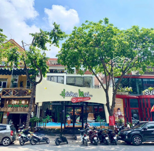 cho thuê nhà mặt phố vũ trọng phụng, dt 180mx2t, mt lô góc 25m nhận diện thương hiệu cực đỉnh !