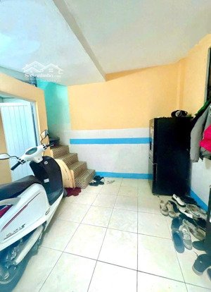 bán nhà phố nguyễn lương bằng - đống đa, 18m2 x 5 tầng, lô góc, 40 m ra mặt phố, giá chỉ 2,95 tỷ