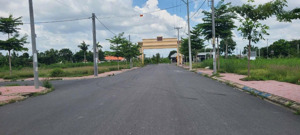 cần bán gấp trục chính ngay cổng dự án