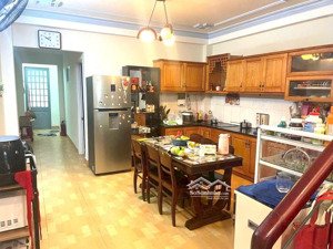 chủ cần bán nhanh căn nhà 3 tầng đường hà huy giáp đối lưng phan đăng lưu- gần đh ngoại ngữ