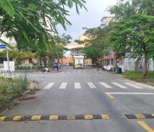 bán đất kdc the seasons bình dương, p.lái thiêu dt 105m2 shr nằm sát siêu thị lotte dân cư đông đúc