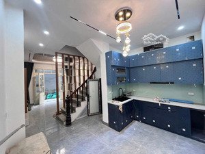 bán căn nhà 40m - 4 tầng ở sau ngoại giao đoàn, phong dê, ảnh thực tế, nhà có 4 phòng ngủ