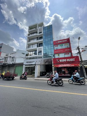 thật 100% bán nhanh căn nhà mt lê văn sỹ - 4.5x15 - 5 tầng - thu nhập 700tr/năm - chỉ 20 tỷ