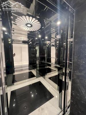 Em Cần Bán Lại Căn Nhà Vị Trí Đẹp Nhất Phố Hoàng Quốc Cầu Giấy diện tích 200 M2 Giá 155 Tỷ