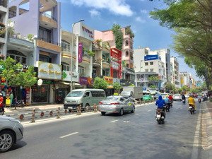 hot! bán nhà mặt tiền khánh hội, phường 9, quận 4. dt: 8,5 x 20m, 5 tầng. hđt 200 tr/th - giá 54 tỷ