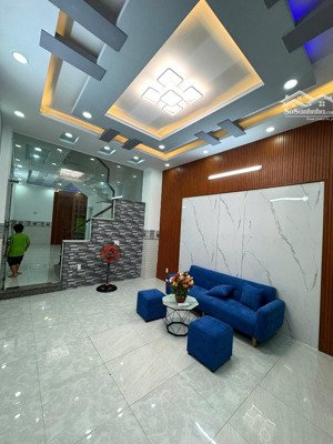 nhà hẻm một xẹt 6m gần đường lê văn quới, 4x16m, đúc 3,5 tấm, nội thất cao cấp