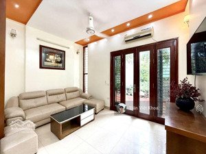 lô góc 2 thoáng - 4 tầng 43m2 giá giật mình chỉ hơn 6 tỷ - cách phố nguyễn trãi chỉ 15+5m