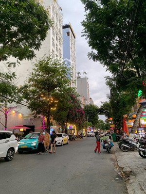 dòng tiền 50 triệu/ tháng - chính chủ bán gấp tòa căn hộ đường hà bổng, sát biển mỹ khê giá 11,9 tỷ