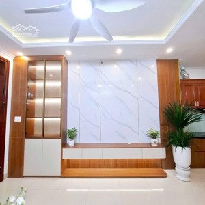 bán nhà thạch bàn - long biên - sẵn nhà 5 tầng - full nội thất - lô góc - thiết kế sang trọng.