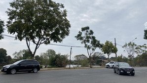 bán nhà liền kề lâm hạ 110m², mt 8m, ô tô tránh view hồ gần bv tâm anh