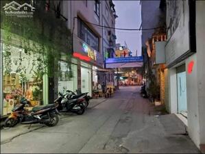 Cho thuê nhà Dốc Thọ Lão, 4 tầng, 30m2, 4 ngủ, 12 Triệu KD, VP kết hợp ở gia đình thuê.