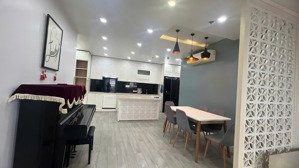bán gấp căn hộ toà shp plaza hải phòng