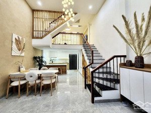 bạch mai - dt 44m2 x 4 tầng x mặt tiền 6.6m x hơn 7 tỷ quay đầu - 10m ra ô tô tránh đỗ cửa - lô góc