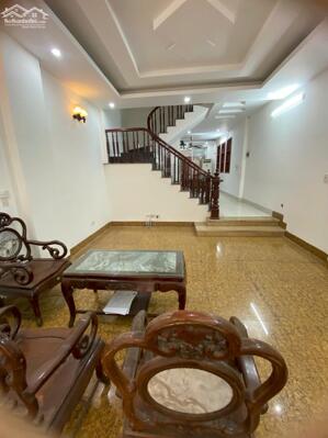CHO THUÊ NHÀ LIỀN KỀ FULL NỘI THẤT – KĐT VĂN PHÚ – 90M2 - 4 NGỦ - Ô TÔ TRÁNH – Ở NGAY