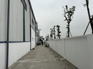 công ty tôi cần chuyển nhượng 3000m2 cụm công nghiệp từ liêm quốc lộ 32