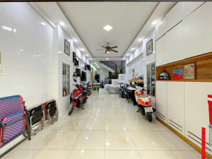 bán nhà 60m2 hẻm xe hơi lý phục man quận 7, hcm, chỉ 7 tỷ nhỉnh
