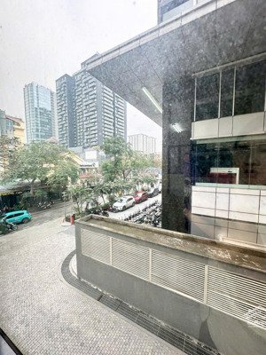nhà liền kề 100m2 x 7 tầng thông sàn láng hạ giá 45tr có thang máy