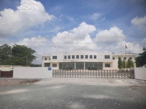 nhà xưỡng mặt tiền ql1a thủ thừa, long an 13.729m2 full skc (sử dụng đến 2053)