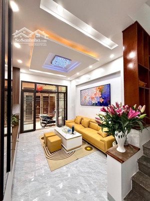 nhà đẹp quận thanh xuân - 5 tầng - gần phố nhiều tiện ích