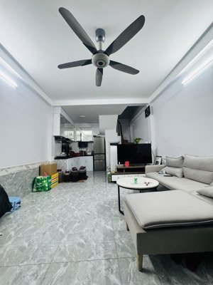 bán gấp nhà riêng tại đường vĩnh hưng, hoàng mai, hà nội hơn 5 tỷ, 33 m2 - 4 tầng - gần phố