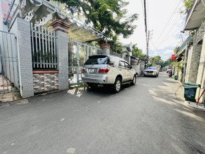 bán nhà sổ riêng thổ cư 140m2 đối diện bệnh viện đồng nai