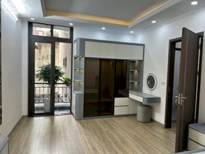 Bán nhà Khương Đình ngõ thông gần phố thiết kế hiện đại 2 thoáng full nội thất xịn 33m + 14m sân giá 8.9 tỷ .