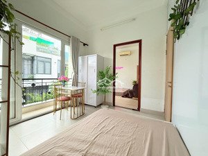căn 2 pn ngay trung tâm quận 4, bancol gió mát, gần đại học nguyễn tất thành, sát quận 1, 5